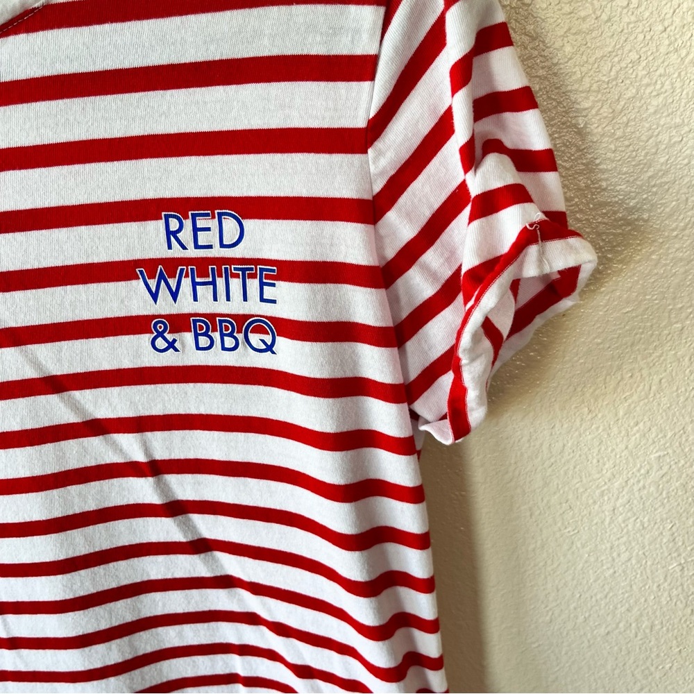 St John’s Bay 100% Cotton Red White & BBQ Tee Size Medium - Picture 2 of 6